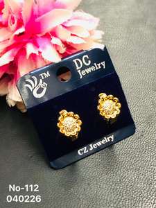 Pendientes de tuerca geométricos de acero inoxidable chapados en oro con circonitas cúbicas tipo baguette, a la moda, al por mayor - Product Image 5