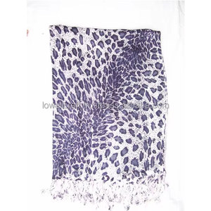 Al por mayor Chales de pashmina grandes para mujer, bufandas largas de invierno de moda, de marca de lujo, cálidas, de cachemira, con estampado de sarga - Product Image 2