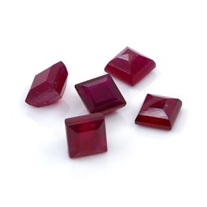 Rubis naturels de Bangkok, carrés calibrés de 4 mm, pierres précieuses de rubis naturelles facettées, prêtes à l'emploi pour la fabrication de bijoux - Product Image 4
