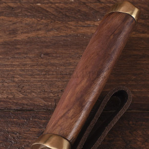 Cuchillo Seax Hecho a Mano de Acero al Carbono con Funda de Cuero Marrón de Alta Calidad, Cuchillos Vikingos para Bushcraft y Caza - Product Image 4