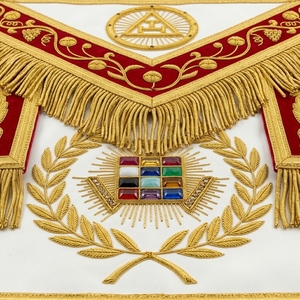 Elegant <b>White</b> Masonic <b>Apron</b> with Gold Fringe & Embroidered Symbolic Emblem – Premium Freemason Ceremonial Regalia Accessory - Product Image 2
