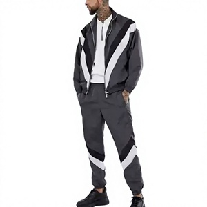 Ensemble survêtement coupe-vent léger pour homme : sweats à capuche zippés personnalisés et pantalons de survêtement en nylon - Product Image 1