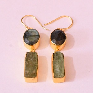 Pendientes Colgantes de Plata Bañada en Oro de 18K con Labradorita Natural en Bruto y Cianita Verde, Engaste en Bisel, Estilo Bohemia, para Uso Diario de Mujer - Product Image 3
