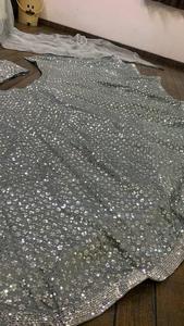 Lehenga Choli con Lentejuelas de Diseño Étnico Indio para Bodas y Fiestas, Estilo Bollywood para Mujer, Vestido Largo Elegante - Product Image 5