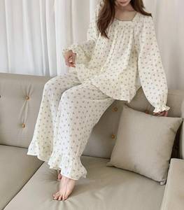 Conjunto de pijama floral de 2 piezas para mujer, cuello cuadrado, manga larga, dobladillo con volantes, conjunto holgado para estar en casa, para todas las estaciones, ropa de dormir para mujer - Product Image 5