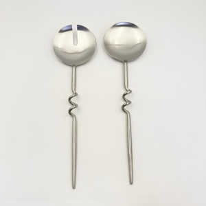Juego de utensilios para ensalada de acero inoxidable con mango retorcido, aptos para lavavajillas, herramientas metálicas para servir ensaladas - Product Image 3