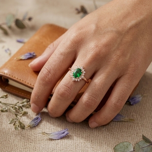 Vintage Green Oval Gemstone Halo <b>Ring</b> for Women Rose Gold Moissanite Engagement Wedding <b>Ring</b> - Product Image 4