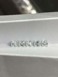 เพชรทรงเหลี่ยมแบบ Asscher Cut สังเคราะห์จากห้องปฏิบัติการ รูปทรงสี่เหลี่ยมจัตุรัส ได้รับการรับรองจาก IGI สี E สำหรับทำเครื่องประดับ RAHA EXPORT RJ619 - Product Image 3
