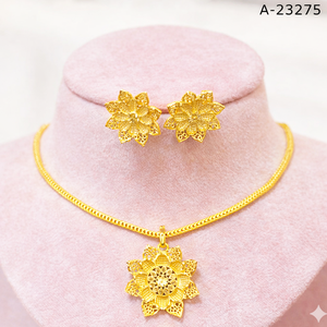 Conjunto de Collar y Pendientes Florales de Circones Chapados en Oro de 24K Estilo Indio de Moda para Mujer, Joyería para Compromiso, Boda y Fiesta - Product Image 1