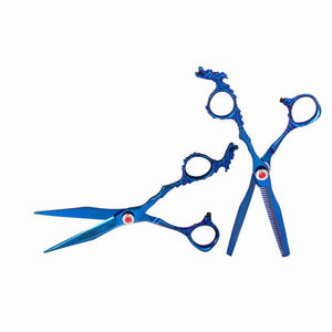 กรรไกรตัดผมมืออาชีพ Dragon Handle ขนาด 6.0 นิ้ว พร้อมด้ามจับรูปทรงมังกร ผลิตจากโลหะผสมโคบอลต์คุณภาพสูง ชุดกรรไกรตัดผมสำหรับร้านทำผม - Product Image 6