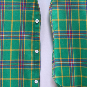 Camisa de Franela de Algodón a Cuadros de Color Verde, la Más Vendida, con Botones y Ojales - Product Image 4