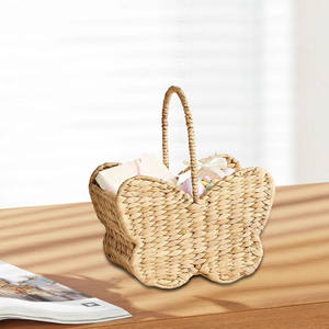 Cesta para conejos de jacinto de agua natural, hecha a mano en Vietnam, diseño de almacenamiento ecológico con suministro al por mayor. - Product Image 4