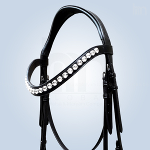 Bridon de dressage anatomique en cuir noir de qualité supérieure avec nezier rembourré en néoprène doux et frontal en cristal transparent de grande taille - Product Image 5