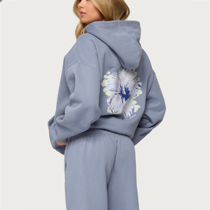 Ensemble de survêtement personnalisé OEM pour femme, imprimé DTF, décontracté, en polyester et coton, deux pièces, sweat à capuche et pantalon, vêtements tendance streetwear - Product Image 2