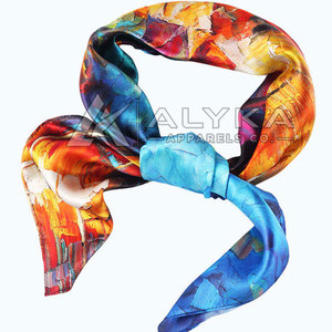 Fabricant pakistanais, prix de gros personnalisé, bandanas unisexes de luxe de taille moyenne, fournisseur principal, fabrication en usine, logo personnalisé, 100% soie - Product Image 2