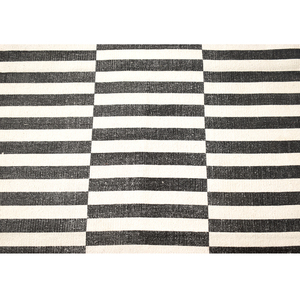 Alfombra Moderna Reversible Tejida a Mano con Diseño Geométrico a Cuadros Negro y Marfil, de Pelo Corto y Flecos, para el Hogar - Product Image 4