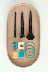 Nueva colección de bandejas decorativas ovaladas de laca en varios colores, OEM, ODM, con dimensiones y precio al por mayor. - Product Image 3