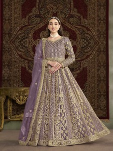 Traje Anarkali Moderno Bordado en Tela de Red Semisellada para Bodas, Fiestas, Graduaciones y Diwali - Product Image 3