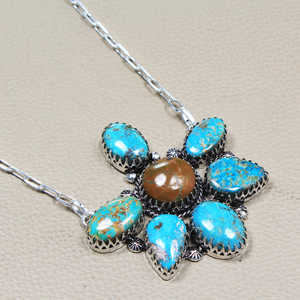 Collier statement en laiton plaqué argent, turquoise d'Arizona, style Navajo, fait main, design unique, cadeau d'anniversaire, bijoux vintage - Product Image 3