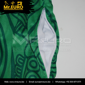Shorts de basket-ball pour hommes personnalisés, imprimé aztèque vert, 100% polyester, respirant, sublimation, séchage rapide - Product Image 6