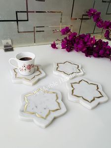 Posavasos de piedra con forma de flor y borde dorado, diseño moderno, antideslizantes, para decoración de mesa. - Product Image 4
