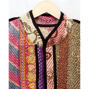 Veste matelassée Kantha 100% coton respirant pour femmes, faite à la main, motif floral, patchwork, fermeture boutonnée, sans manches, automne - Product Image 5
