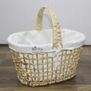 Natural Water Hyacinth Gift Hampers Handwoven <b>Picnic</b> <b>Basket</b> <b>Set</b> Handwoven Willow <b>Baskets</b> for Couples & Family Outings - Product Image 1