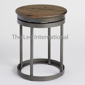 Mesa Auxiliar Decorativa de Metal con Patas de Pájaro, Mesa Auxiliar Elegante de Aluminio Chapado en Oro, Mesa Auxiliar Hecha a Mano - Product Image 5