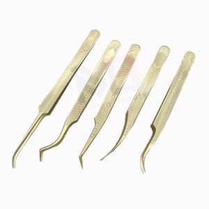 แหนบต่อขนตาปลายแหลมรูปตัว L 45 องศา 90 องศา ยี่ห้อ Private Label ทำจากสแตนเลสแท้ 100% สำหรับต่อขนตาแบบ Volume สีทอง - Product Image 3