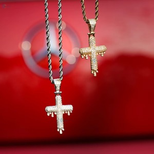 Colgante Cruzado con Piedras de Moissanita, Amuleto Religioso Cristiano, Colgante Hip Hop, Colgante Iced Out para Rapper - Product Image 2