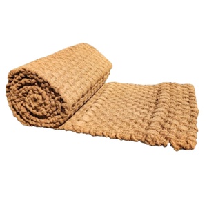 TAPIS DE PAUME/TAPIS ANTIDÉRAPANT 1m x 10m x 35mm Sécurisez votre chemin: tapis antidérapant de haute qualité exporté du Vietnam - Product Image 1