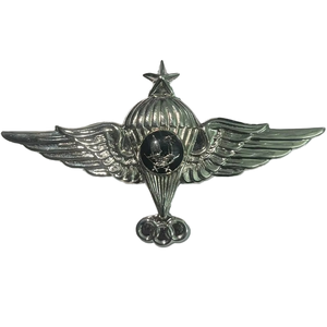 Fabricant de badges métalliques, écussons personnalisés pour uniformes, vestes, chapeaux et accessoires - Product Image 1