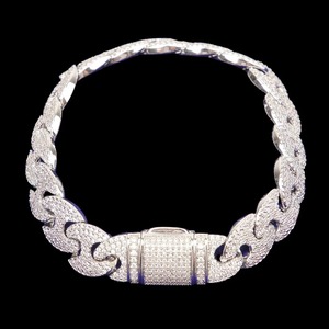 Collar Krishnavii de Oro Sólido de 18K con Estrella de David Vintage y Diamante Cultivado en Laboratorio con Corte Brillante Redondo, Regalo Unisex - Product Image 4