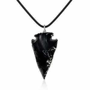 Pendentif en obsidienne noire taillée à la main, collier en obsidienne naturelle en forme de pointe de lance, bijou en pierre brute en forme de pointe de flèche - Product Image 3