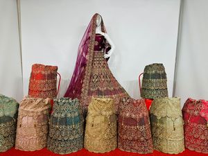 Costume de mariage indien royauté de mariée 3 Flair Latkan Full Heavy Velvet Lehenga Embelli Dupatta Long Blouse Full Jarkan Regal - Product Image 4