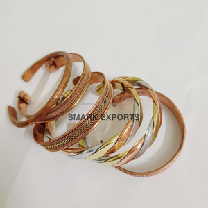 Pulseras de brazalete de cobre trenzado de tres tonos de moda en diseño de metal mixto Joyería hecha a mano única para hombres y mujeres - Product Image 3