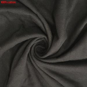 Camiseta negra de manga corta con cuello redondo para hombre, camiseta con estampado gráfico de máscara de demonio y logotipo de metal punk - Product Image 3
