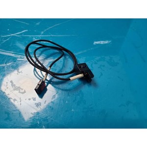 SUNX PM-L24 U-Shaped Photoelectric Sensor Used As Is Legacy Semiconductor Equipment Parts - Product Image 2