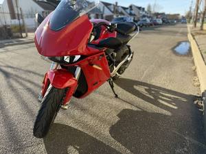 Moto sportive neuve Zero SR/S 2025, parfaite à 100 % - Product Image 1
