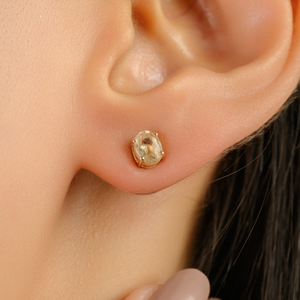 Boucles d'oreilles clous en saphir jaune ovale 100 % authentique, à fermoir poussoir, pierre unique, bijoux minimalistes en or véritable 14 carats, pierre de naissance, vente en gros - Product Image 2