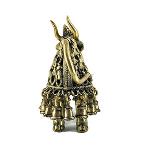 Objet de prière hindou en laiton artisanal divin, 7x4 pouces, représentant une déesse vache paon, pour la maison, le bureau, décoration tendance Diwali, Inde - Product Image 5