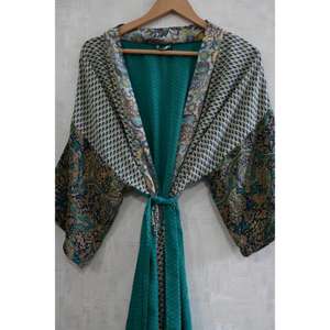 ชุดกิโมโนผ้าไหมอินเดียทำมือ ระบายอากาศได้ดี ไซส์ใหญ่ คอวี ยาวถึงข้อเท้า สำหรับผู้หญิง ชุดนอนฤดูใบไม้ร่วง ชุดคลุมลำลอง ของขวัญสำหรับเธอ - Product Image 3