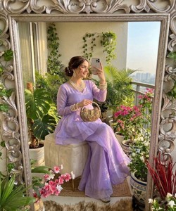 เสื้อผ้าพื้นเมืองลายดอกลาเวนเดอร์ - Product Image 2