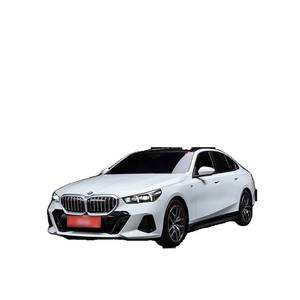 BMW Serie 5 520i M Sport, Modelo Diciembre 2023, 21,025 km, Caja de Cambios Automática, Asientos de Cuero, Cámara Trasera, Volante a la Izquierda - Product Image 1