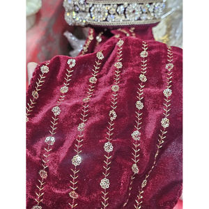 Turbante de novio de terciopelo rojo real bordado, Pagdi indio para boda (55 cm) - Product Image 5