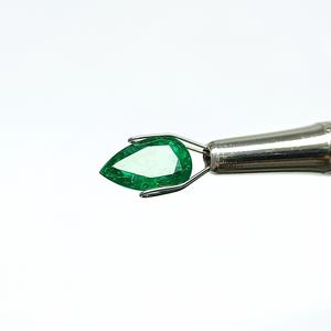Émeraude verte en forme de poire de 2,51 carats provenant de Zambie, pierre précieuse non montée - Product Image 2