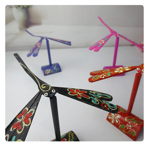 Libellule en bois de bambou vietnamienne, jouet DIY, haute qualité, jouets éducatifs classiques, fabrication artisanale, durable, fabricant OEM, personnalisable - Product Image 2