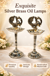 Juego de 2 Diyas de Latón Premium Hechas a Mano con Diseño de Shankh Chakra, Lámpara de Aceite Tradicional para Puja, Decoración para el Hogar o Templo, Regalo, India - Product Image 2