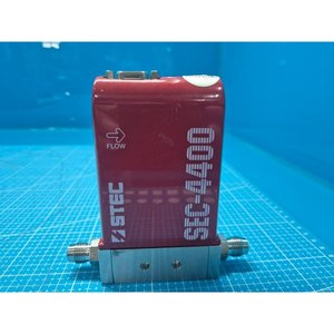 Contrôleur de débit massique HORIBA STEC SEC-4400MC-RUC d'occasion – Pièces d'équipement semi-conducteur d'époque - Product Image 4