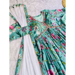 เสื้อคอตตอนเนื้อนุ่มพิมพ์ลายดิจิตอลผ้าคอตตอนเนื้อนุ่มมีลายพิมพ์ดิจิทัลบนพื้นด้านล่างแบบตัดด้านบนพร้อมท้องฟ้า dupatta - Product Image 2